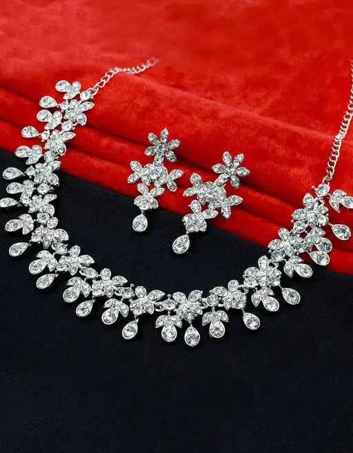 Silver Plated Necklace Set With White American Diamond