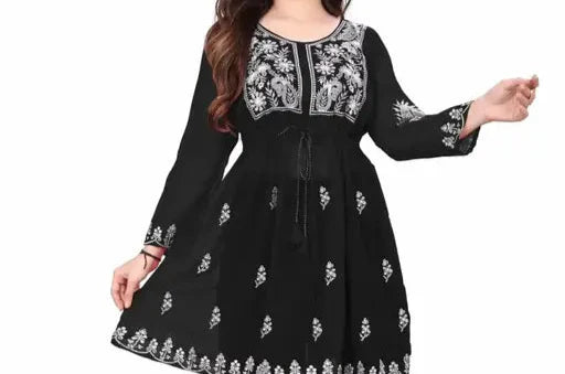 BLACK CHIKANKARI KURTI
