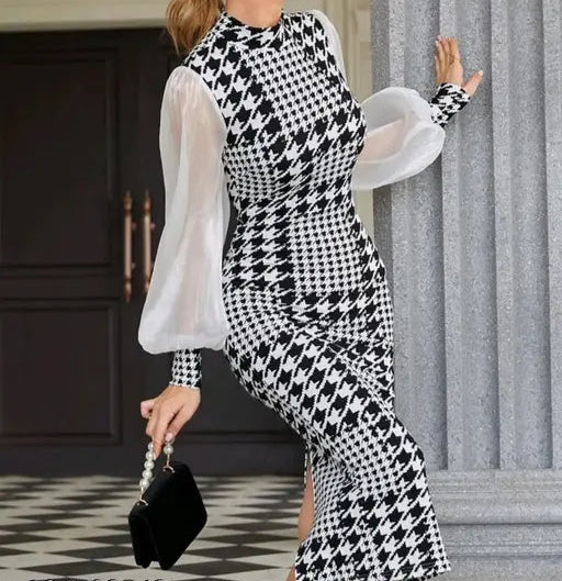 CHECKED BLACK & WHITE STYLE DRESS