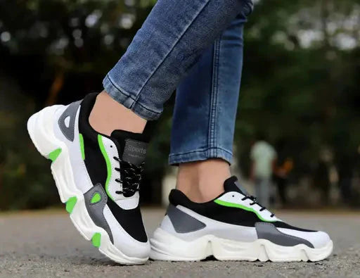 TES™ Green Sports Shoes
