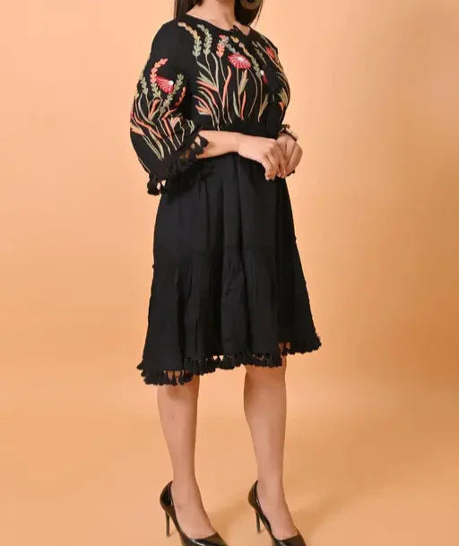 EMBROIDERY RAYON DRESS (BLACK)