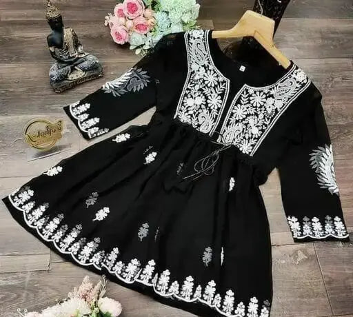 BLACK CHIKANKARI KURTI